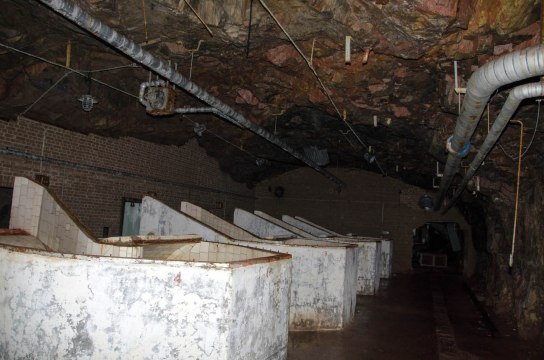 Konstiga "bassänger"