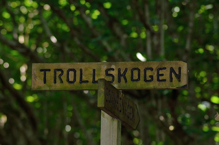 Trollskogen skylt