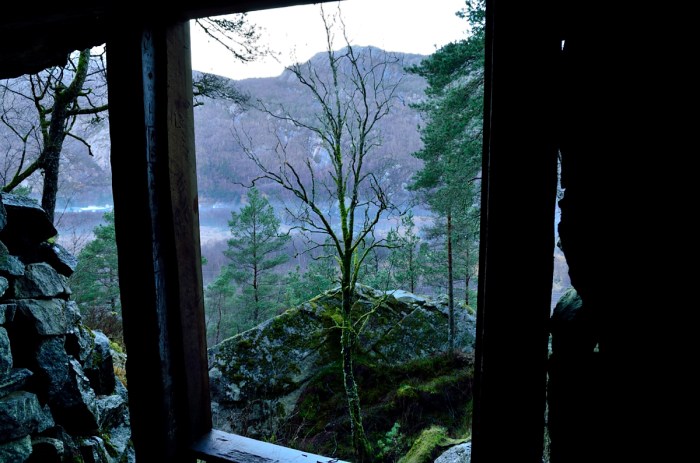 Usikten inifrån grottan